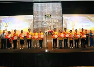 不止有金勾獎，小拇指門店2016年度各種排名來襲