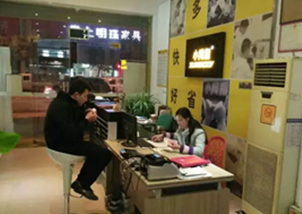 做修理廠十幾年，一款機油打動了他