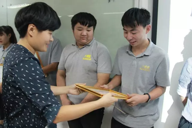 1477381794120488p34E.png 05.png