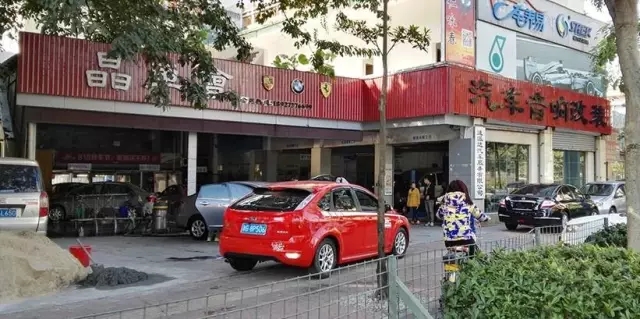 1491984216369987hp58.jpg 640.webp (31).jpg