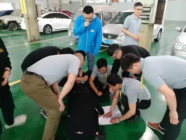 1495004056123199p27A.jpg 640.webp (3).jpg