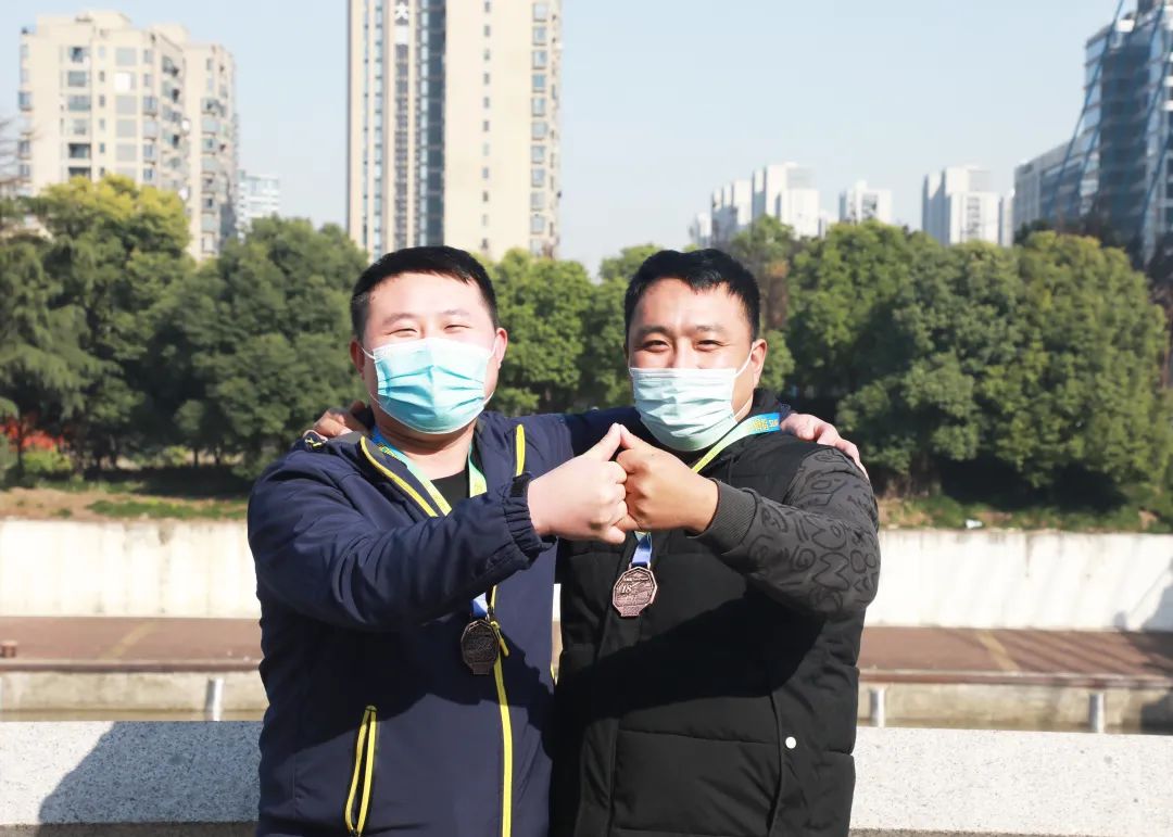 16711531856235301C48.jpg 16711531856235301C48.jpg