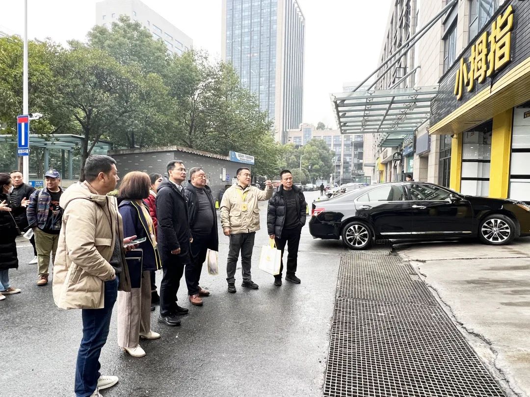 1677633728127412ABB9.jpg 1677633728127412ABB9.jpg