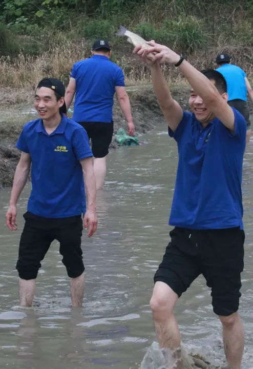 16859516839469145EA8.jpg 16859516839469145EA8.jpg