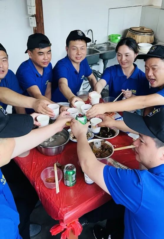 1685952107105759D961.jpg 1685952107105759D961.jpg