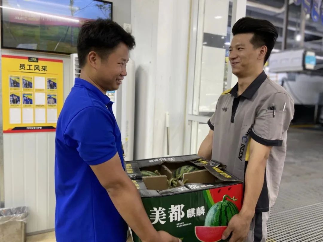 1689819566841142128E.jpg 1689819566841142128E.jpg